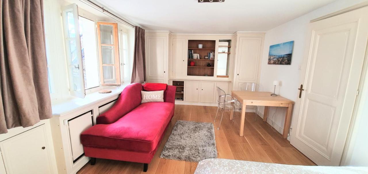 Boel 5 Studio Geneva Luaran gambar